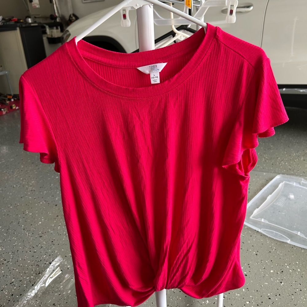 Red Women's Tops